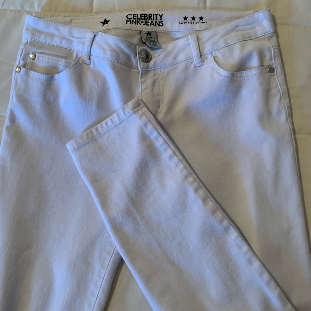 White, low rise, skinny pants by: Celebrity Pink Size 7 Juniors - never worn